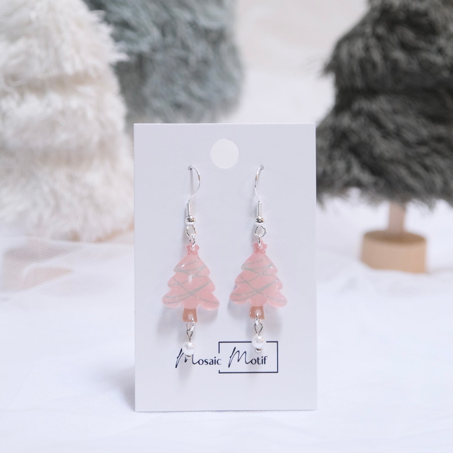 Xmas Tree earrings - pearl