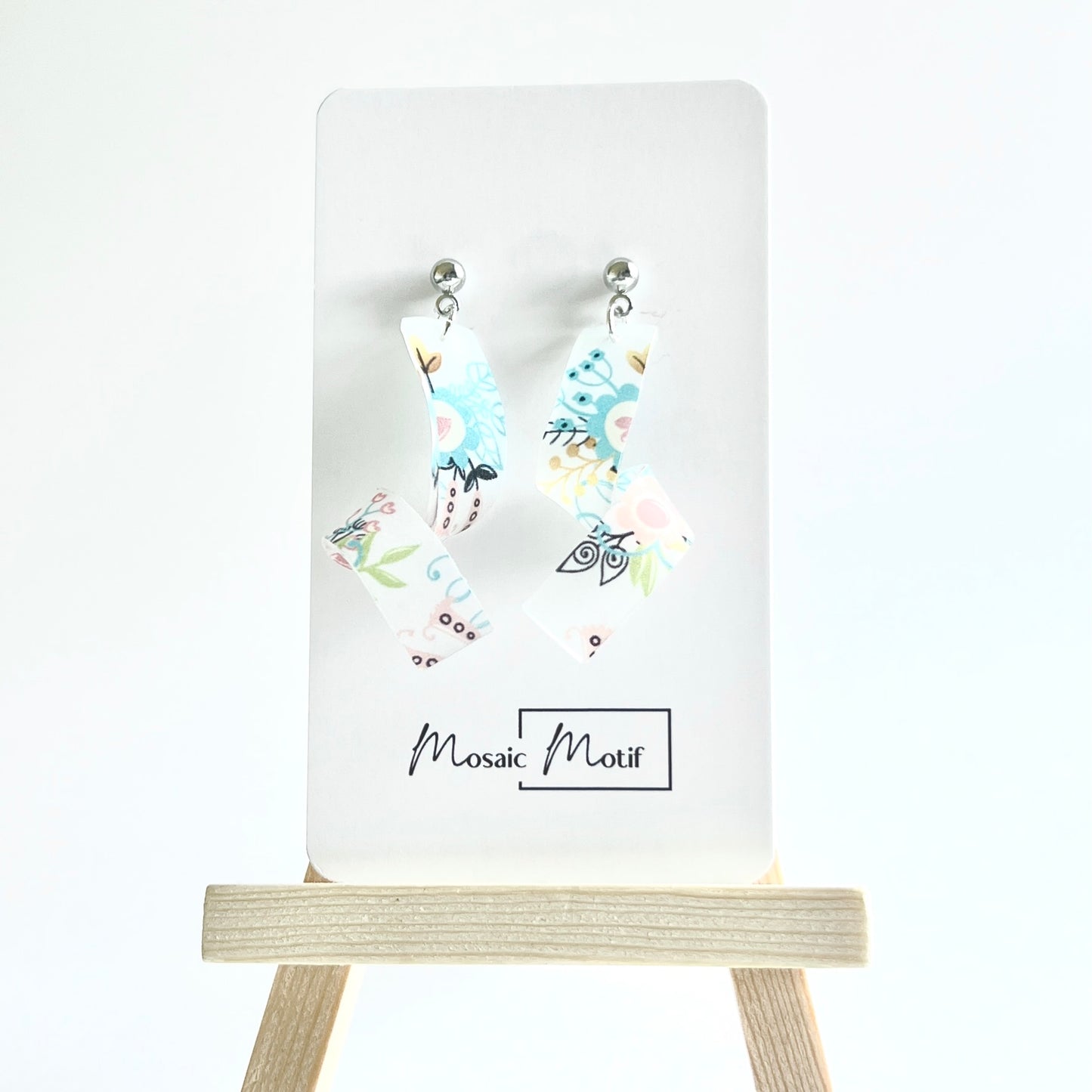 Spiral dangle earrings (Spring)