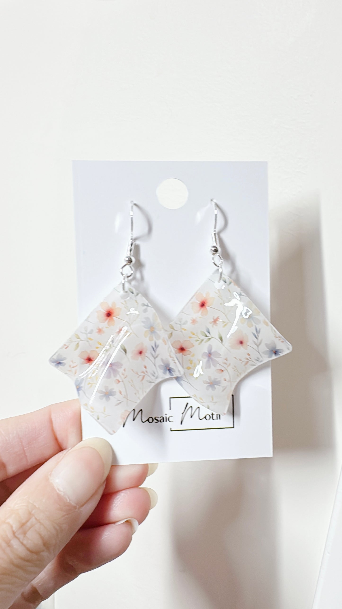 Handkerchief dangle (Spring)