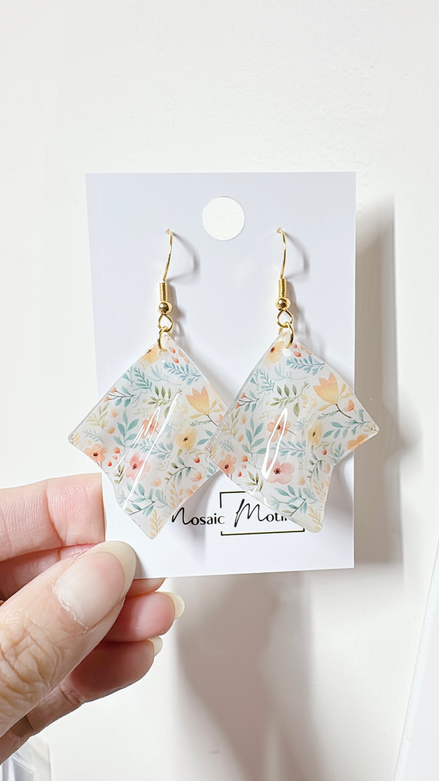 Handkerchief dangle (Spring)