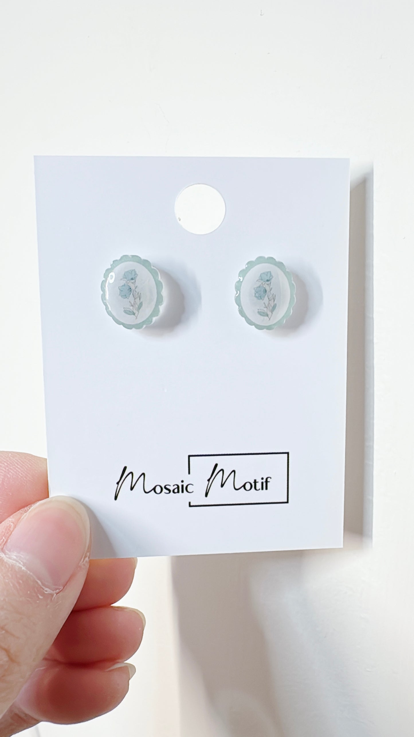 Floral Frame stud (multiple colours)