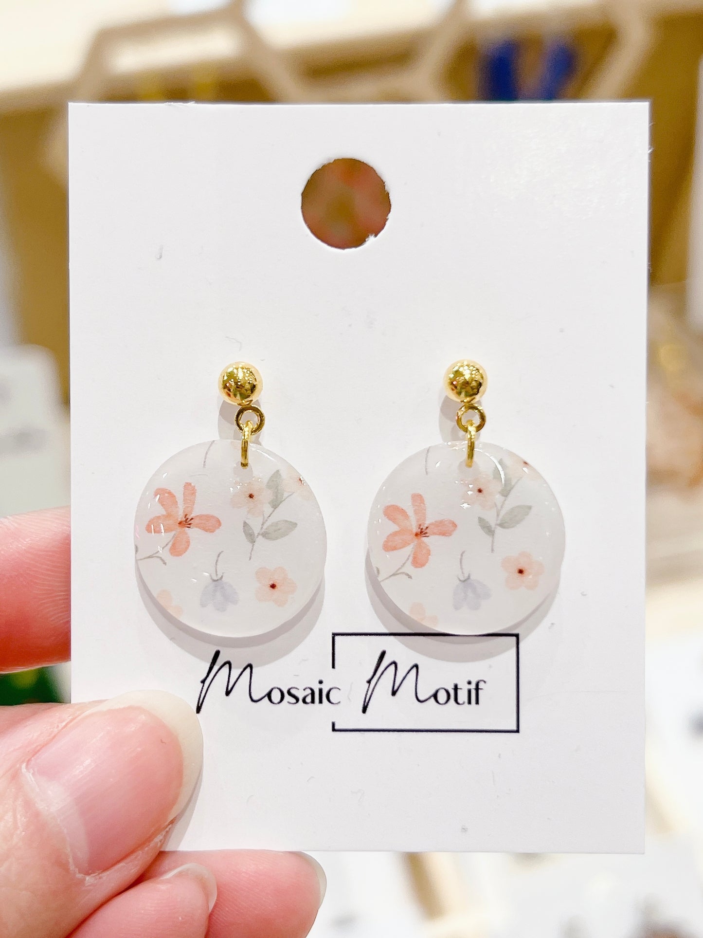 Floral stone dangle (multiple colours)