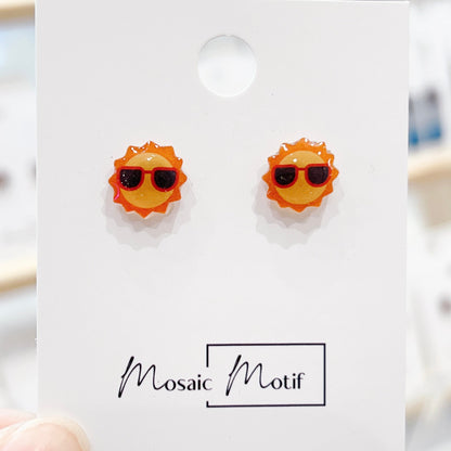 Assorted stud earrings (9 variants)