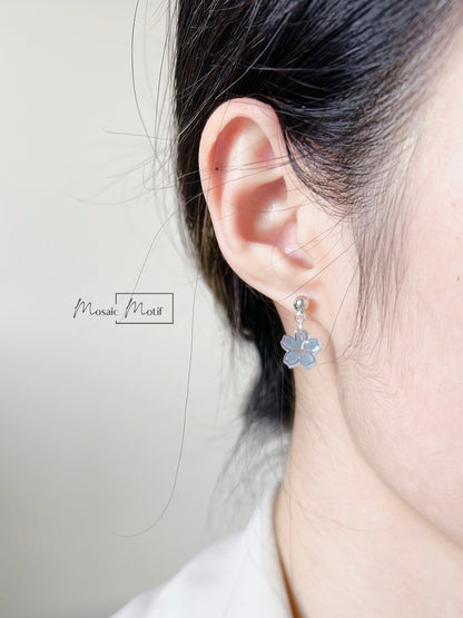 Floral earnings - stud (multiple colours)