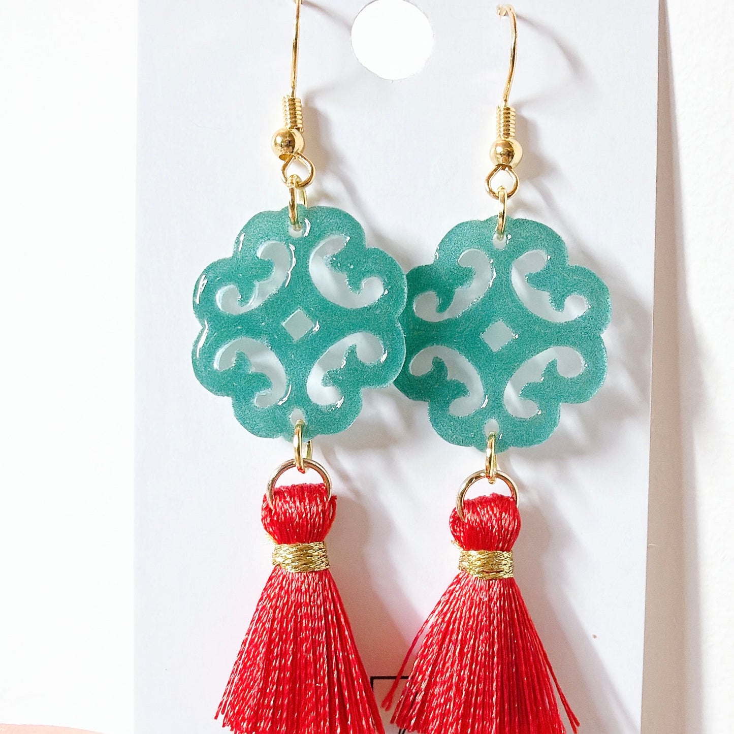 CNY - Symbol Emerald dangle earrings