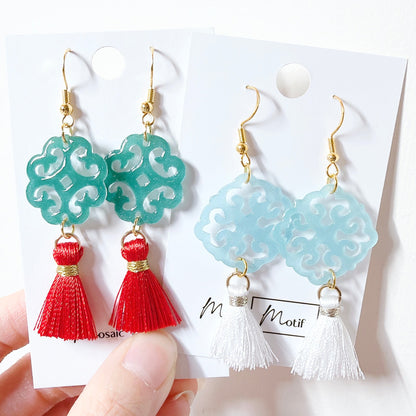 CNY - Symbol Emerald dangle earrings