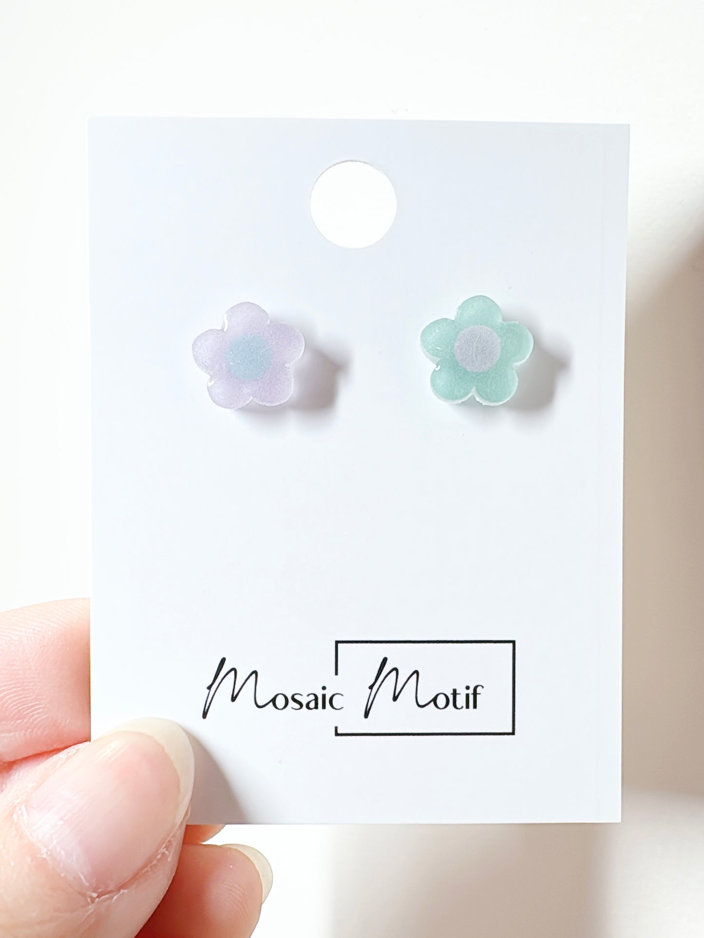 Floral mini stud (multiple colours)