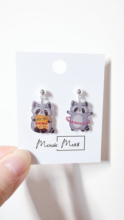 Animals dangle earrings