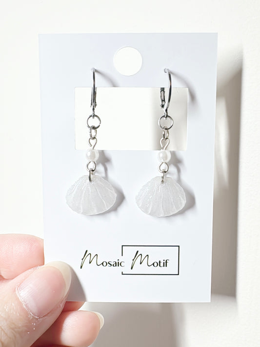 Pearl shell earrings (multiple styles)