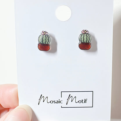 Assorted stud earrings (9 variants)