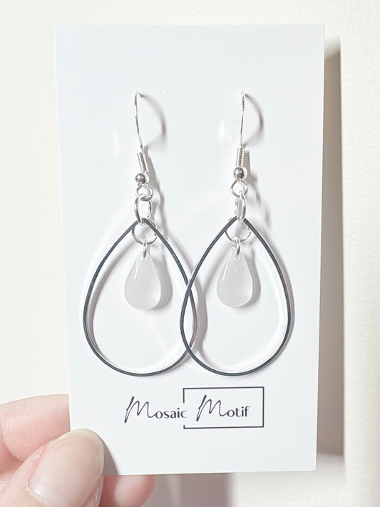 Waterdrop ring dangle (multiple colours)