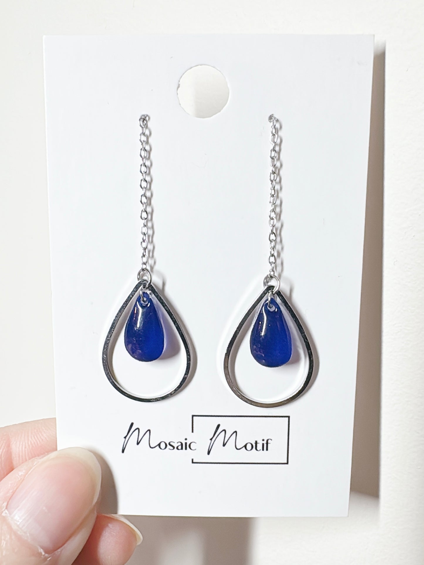 Waterdrop thread dangle (multiple colours)