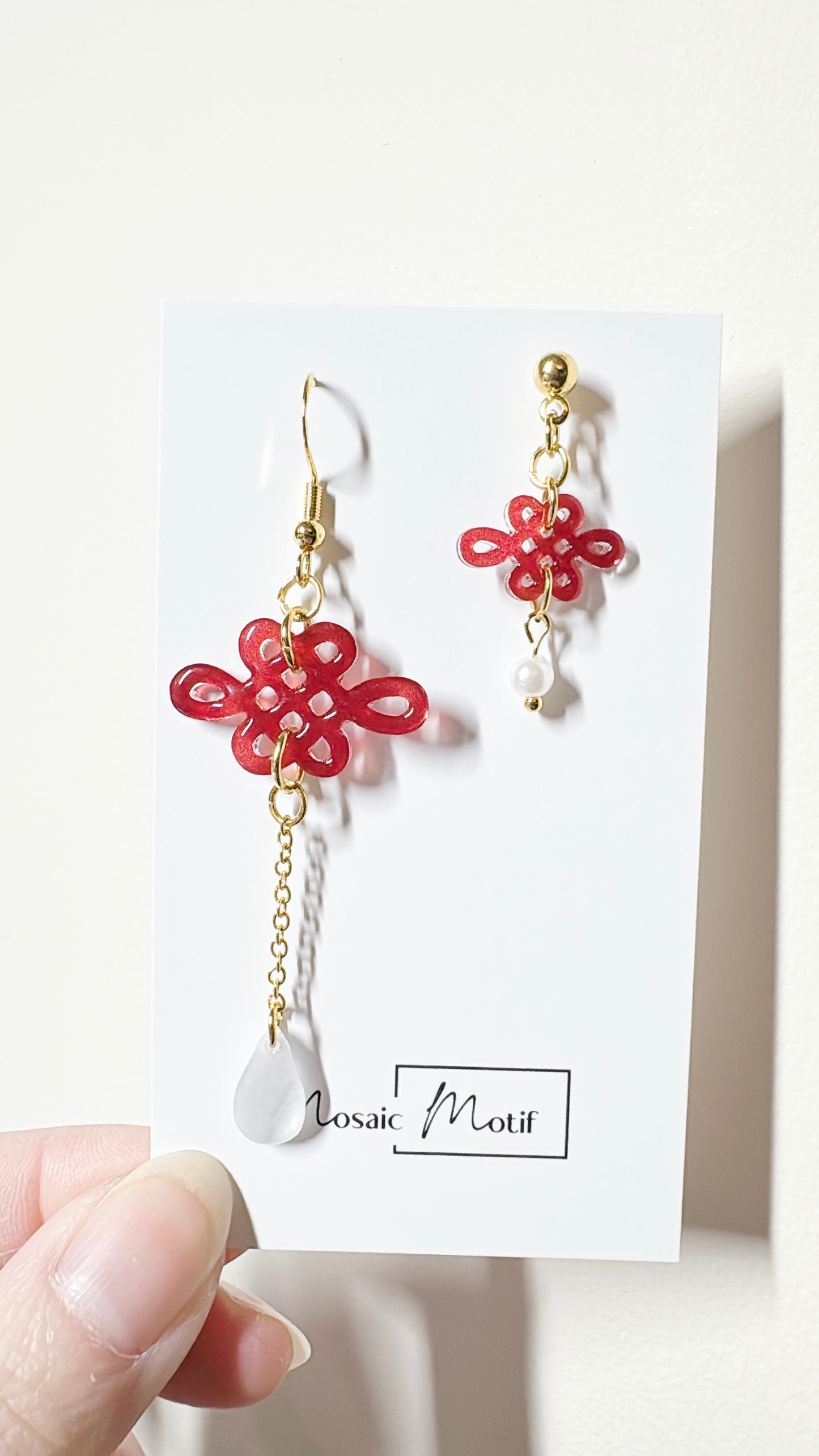 CNY - Love knot dangle earrings