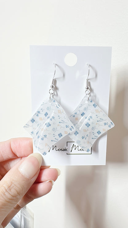 Handkerchief dangle earrings (Spring)