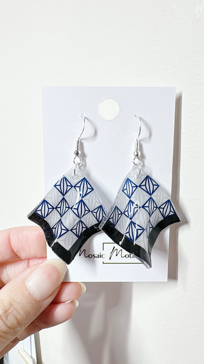 Handkerchief dangle earrings (Vintage)
