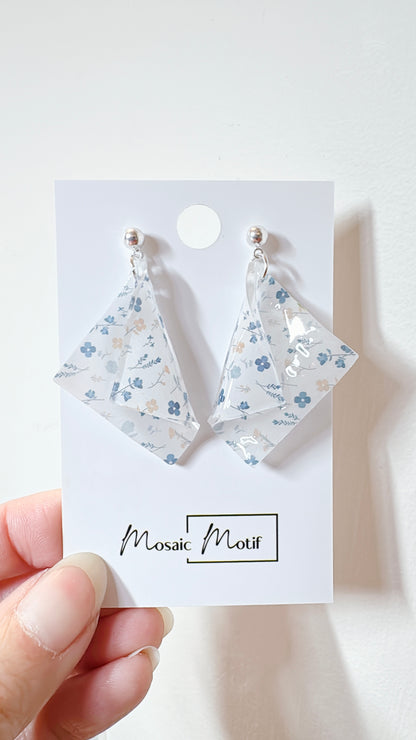 Handkerchief dangle earrings (Spring)