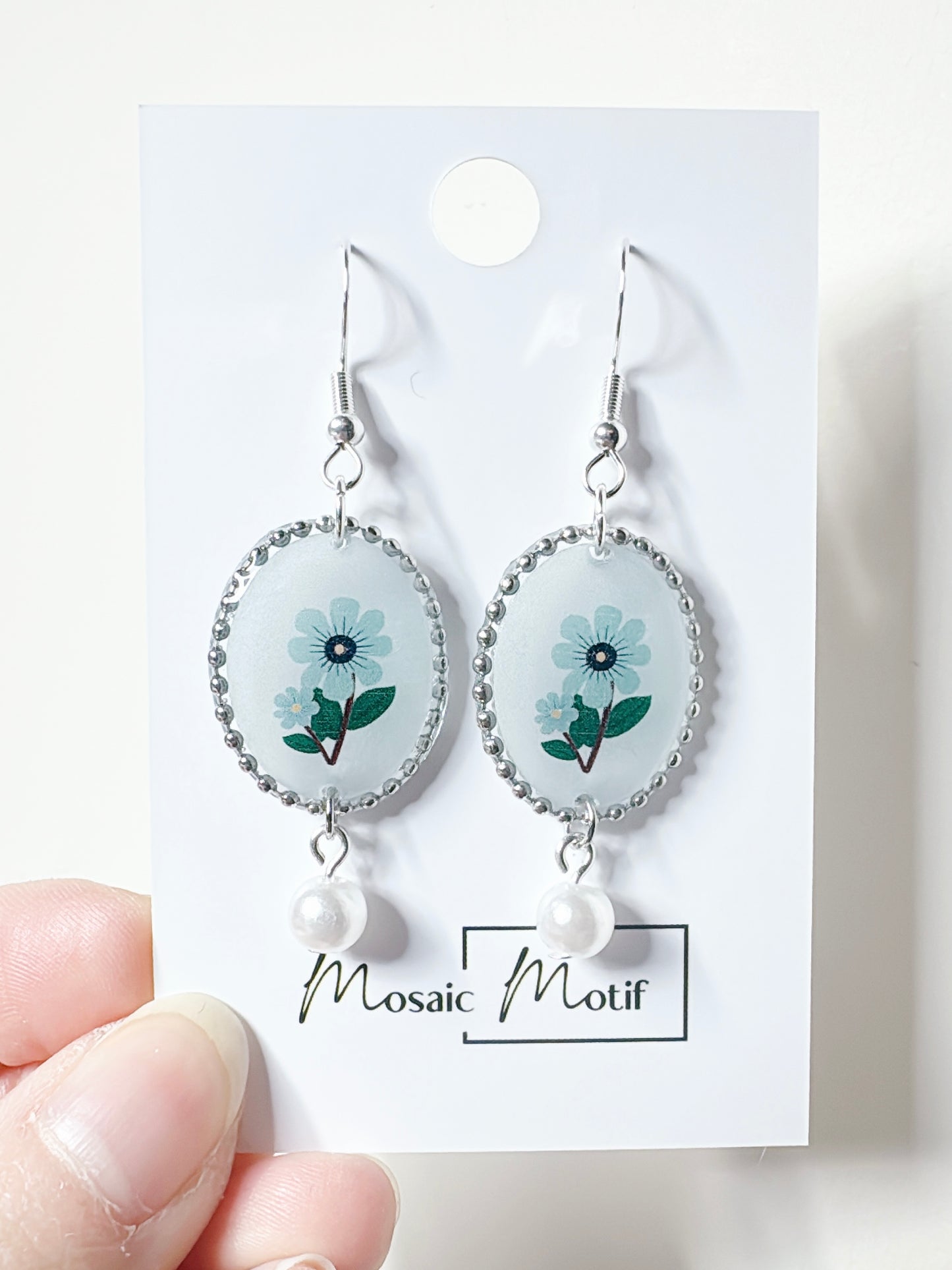 Floral Vintage pearl dangle earrings