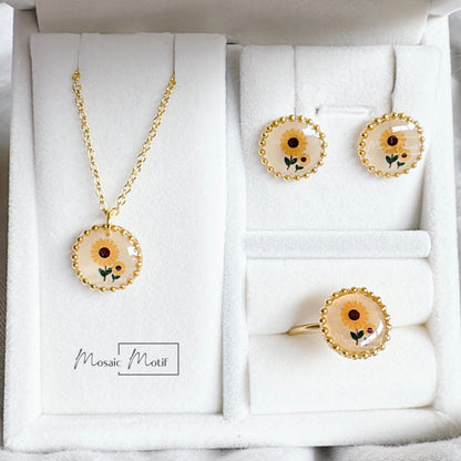 Floral Vintage gift set (earrings, necklace, ring)