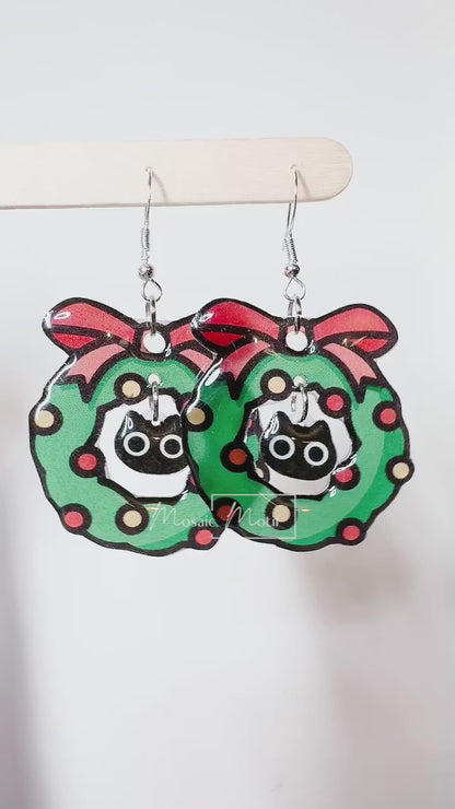 Xmas Christmas dangle earrings - Cat Wreath dangle